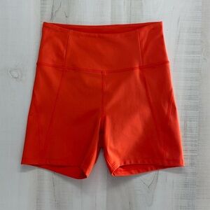GIRLFRIEND COLLECTIVE red orange bike shorts stretch workout travel S